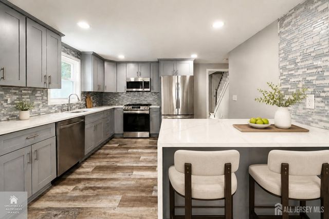 193 Old Road, Sewaren, NJ 07077