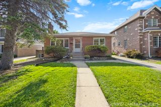 382 S Hawthorne Avenue, Elmhurst, IL 60126