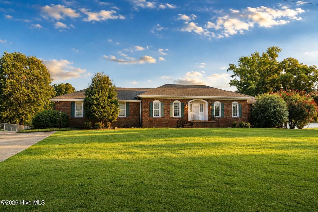 115 Bear Creek Road, Goldsboro, NC 27534