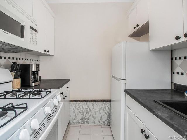 601 Kappock Street 3R, Bronx, NY 10463