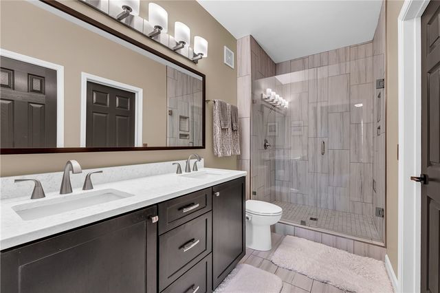 4209 NE Meadow Creek Circle 208, Fayetteville, AR 72703