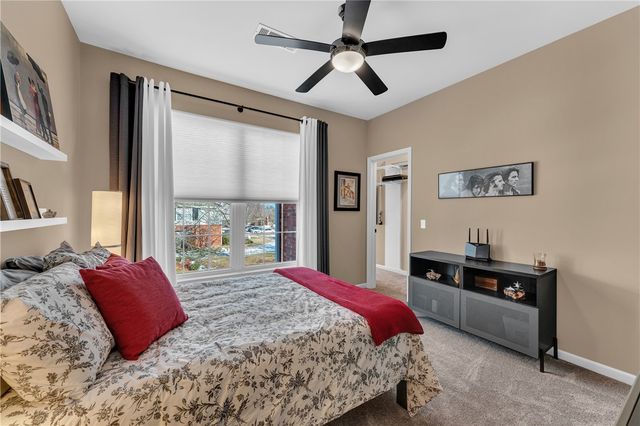 4209 NE Meadow Creek Circle 208, Fayetteville, AR 72703