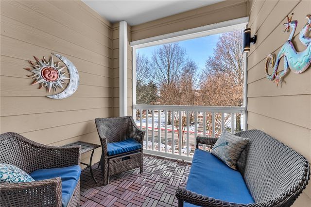 4209 NE Meadow Creek Circle 208, Fayetteville, AR 72703