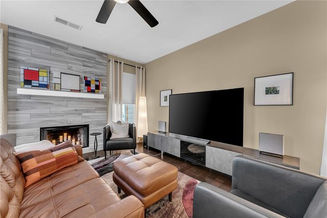 4209 NE Meadow Creek Circle 208, Fayetteville, AR 72703