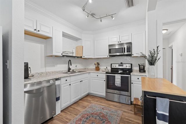 4924 45TH AVENUE N, St Petersburg, FL 33709