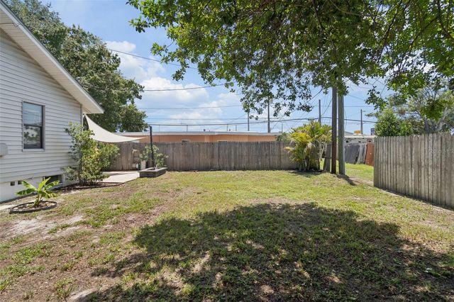 4924 45TH AVENUE N, St Petersburg, FL 33709