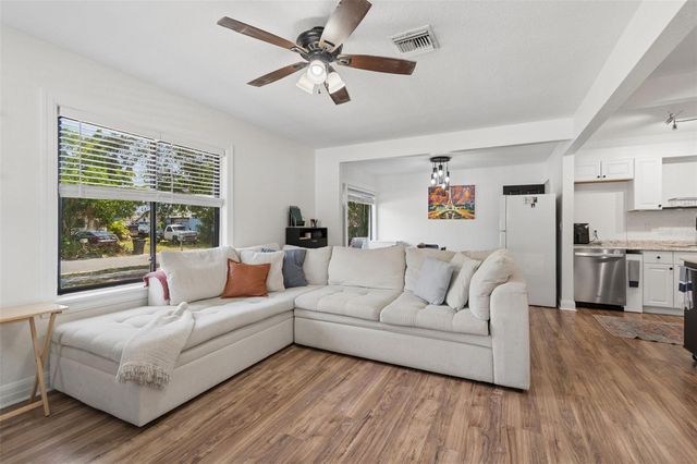 4924 45TH AVENUE N, St Petersburg, FL 33709