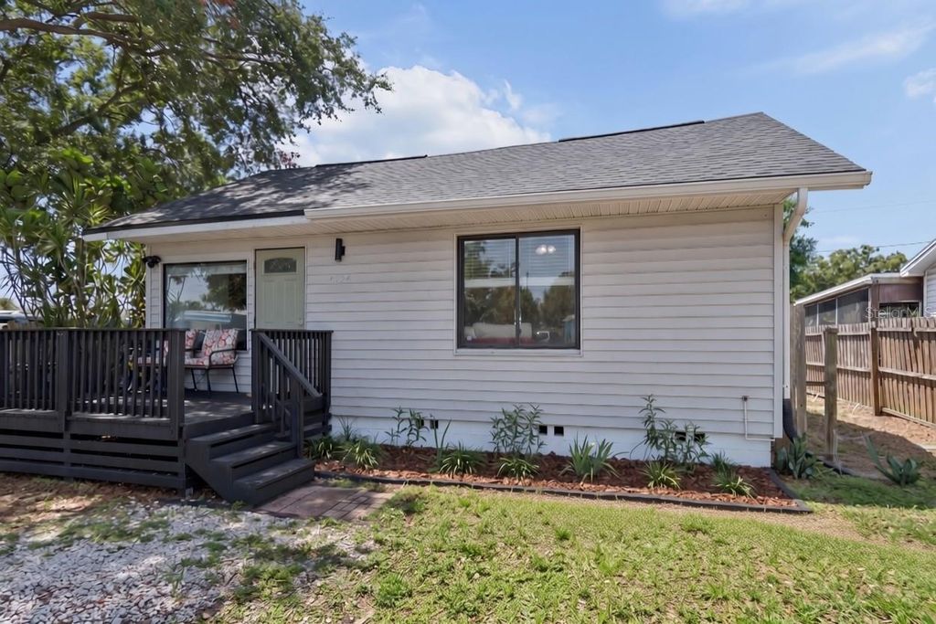 4924 45TH AVENUE N, St Petersburg, FL 33709