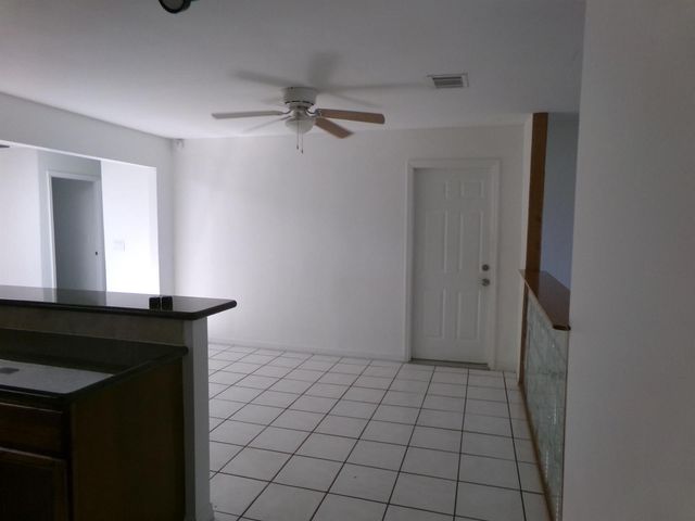 1380 SE Buckingham Terrace, Port Saint Lucie, FL 34952