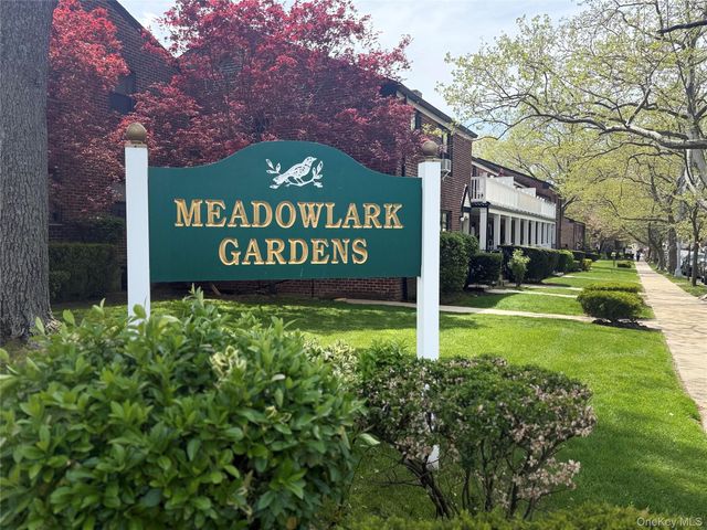 196-15 69th Avenue 2, Fresh Meadows, NY 11365