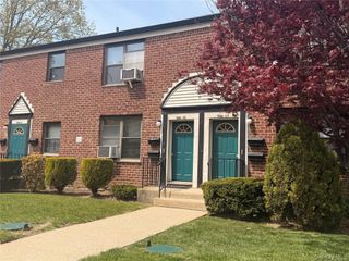 196-15 69th Avenue 2, Fresh Meadows, NY 11365