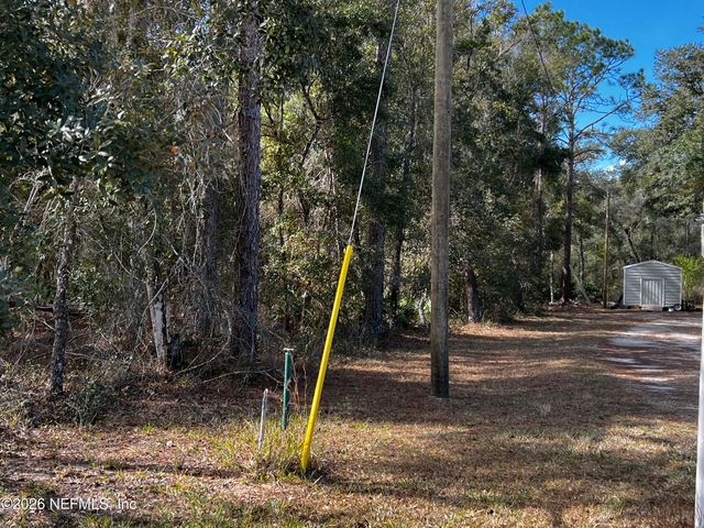 141 Woodland Lane, Hawthorne, FL 32640