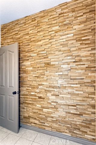 8855 Smith Road, Phelan, CA 92371