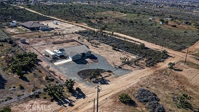 8855 Smith Road, Phelan, CA 92371