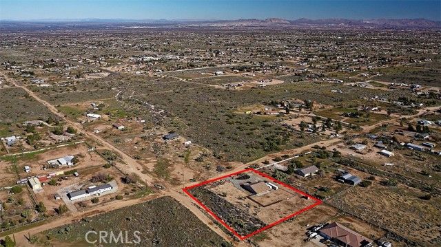 8855 Smith Road, Phelan, CA 92371