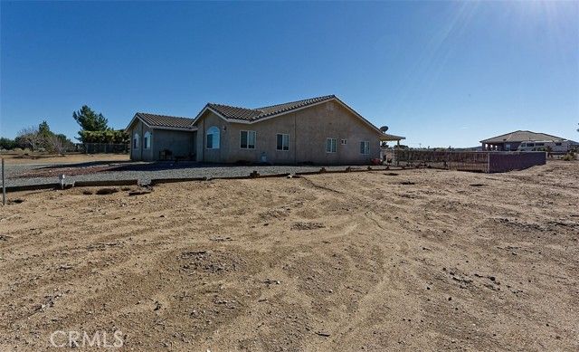 8855 Smith Road, Phelan, CA 92371
