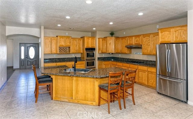 8855 Smith Road, Phelan, CA 92371