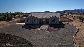 8855 Smith Road, Phelan, CA 92371