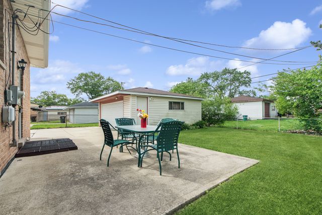 14640 MEMORIAL Drive, Dolton, IL 60419