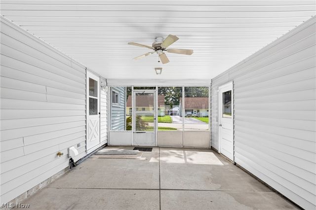 214 Oak Knoll Street, Niles, OH 44446