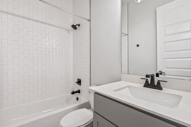 608 Leeland Drive, Liberty Hill, TX 78642