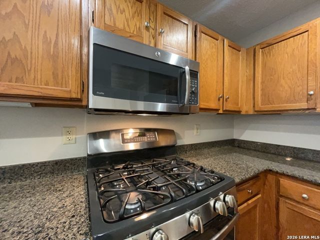 13915 Laurel Hollow Dr, San Antonio, TX 78232