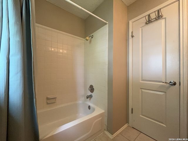 13915 Laurel Hollow Dr, San Antonio, TX 78232