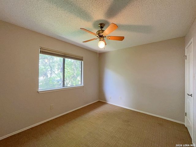 13915 Laurel Hollow Dr, San Antonio, TX 78232