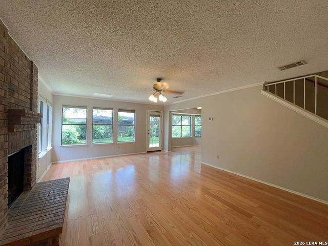 13915 Laurel Hollow Dr, San Antonio, TX 78232