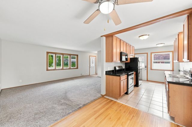 9324 10th Avenue S, Bloomington, MN 55420