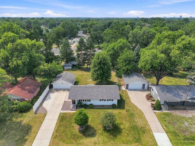 9324 10th Avenue S, Bloomington, MN 55420