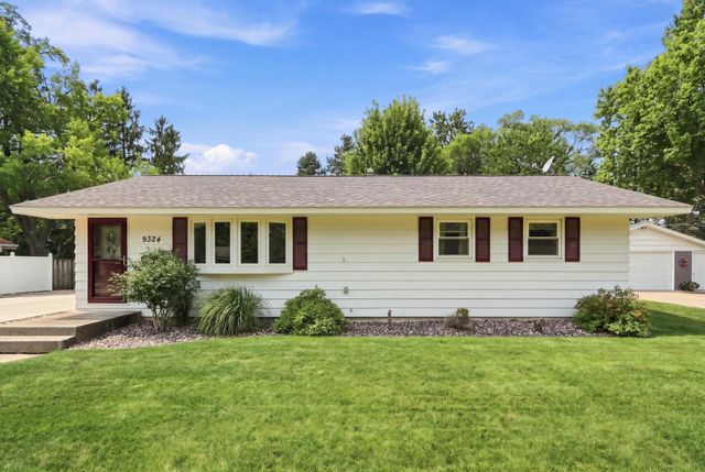 9324 10th Avenue S, Bloomington, MN 55420