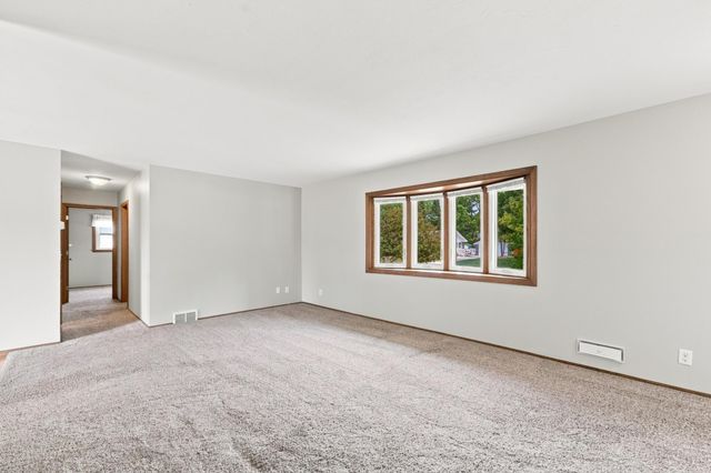 9324 10th Avenue S, Bloomington, MN 55420