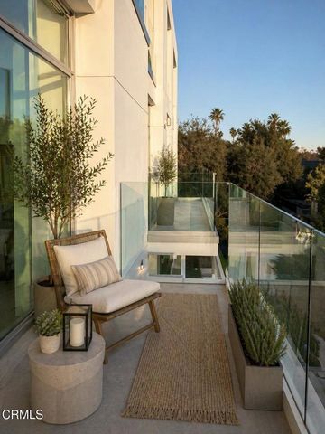 482 S Arroyo 410, Pasadena, CA 91105
