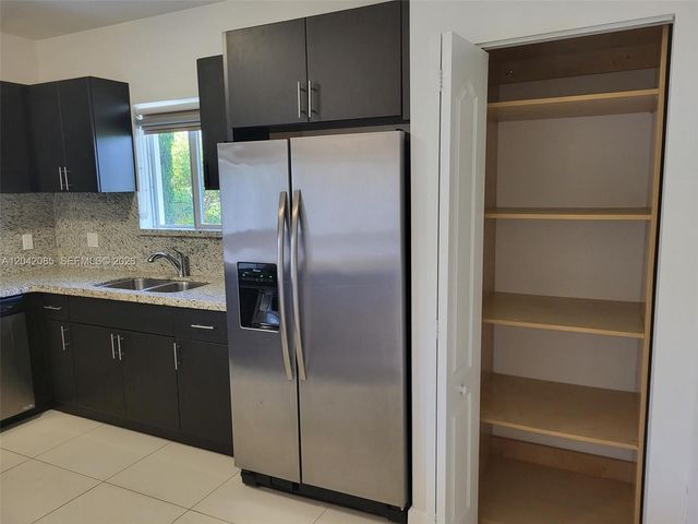 1029 SW 11th Ave 0, Miami, FL 33130