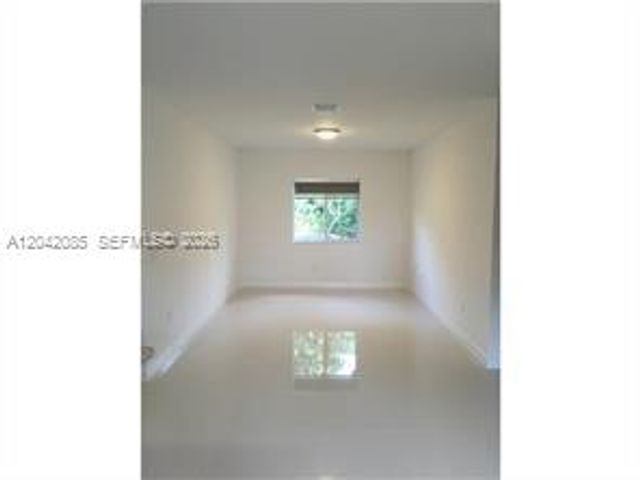 1029 SW 11th Ave 0, Miami, FL 33130