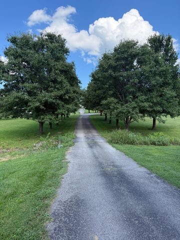 796 Ninevah Road, Frankfort, KY 40601