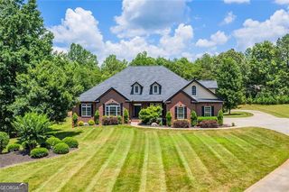 1025 Paradise Park Road, Cornelia, GA 30531