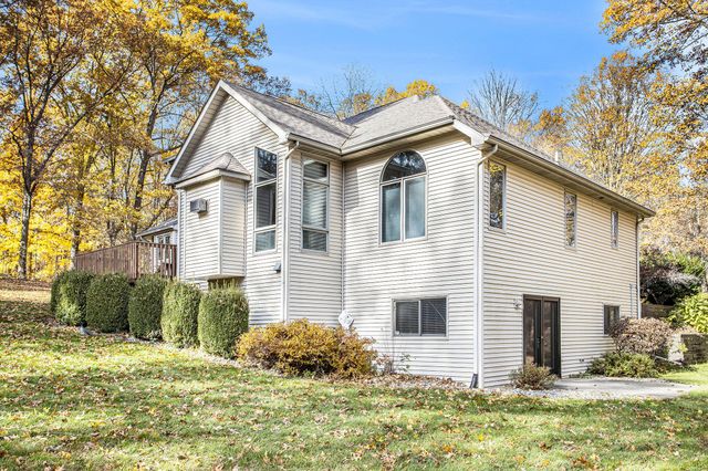 7370 Morgan Road, Pennfield Twp, MI 49017