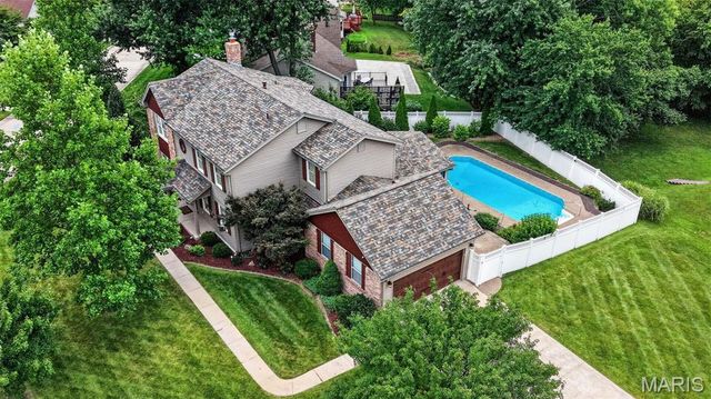 81 Cinnamon Tree Court, St Charles, MO 63304