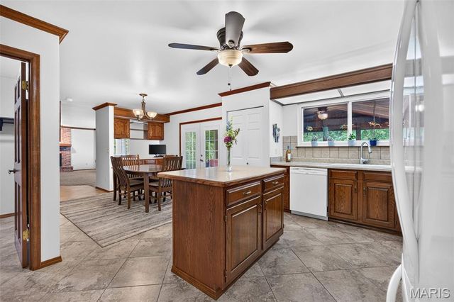 81 Cinnamon Tree Court, St Charles, MO 63304