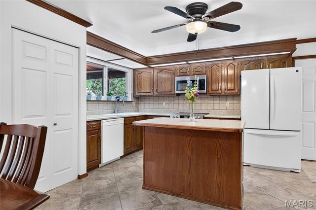 81 Cinnamon Tree Court, St Charles, MO 63304
