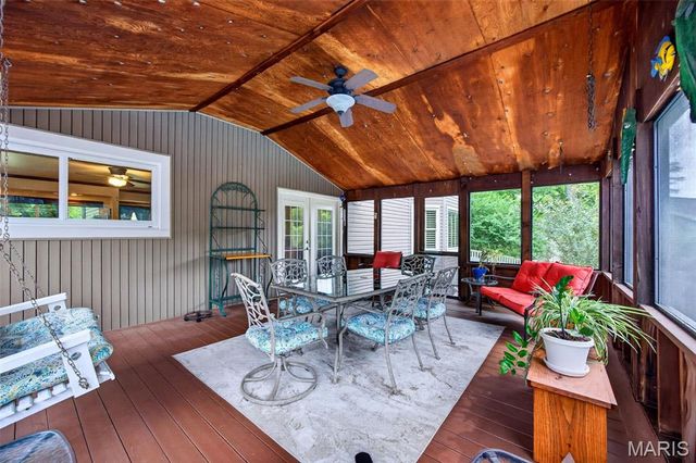 81 Cinnamon Tree Court, St Charles, MO 63304
