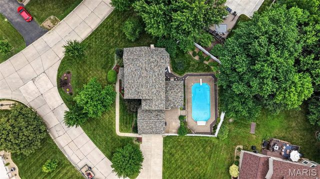 81 Cinnamon Tree Court, St Charles, MO 63304