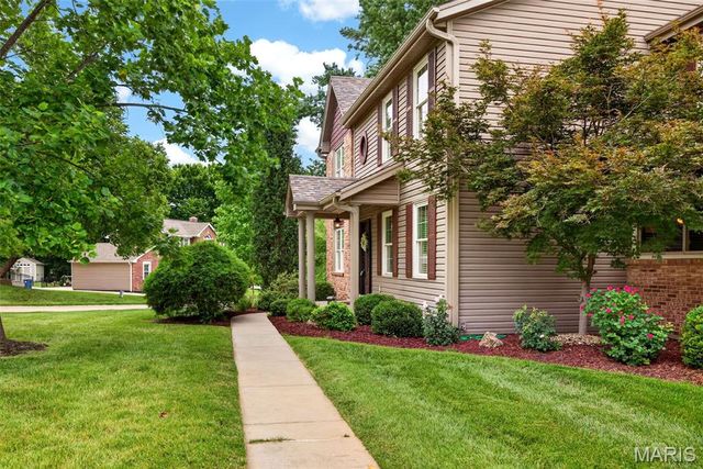 81 Cinnamon Tree Court, St Charles, MO 63304