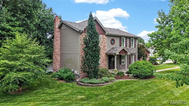 81 Cinnamon Tree Court, St Charles, MO 63304
