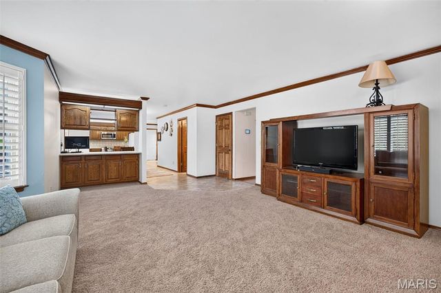 81 Cinnamon Tree Court, St Charles, MO 63304