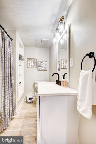 1040 WHITE SANDS DR, Lusby, MD 20657