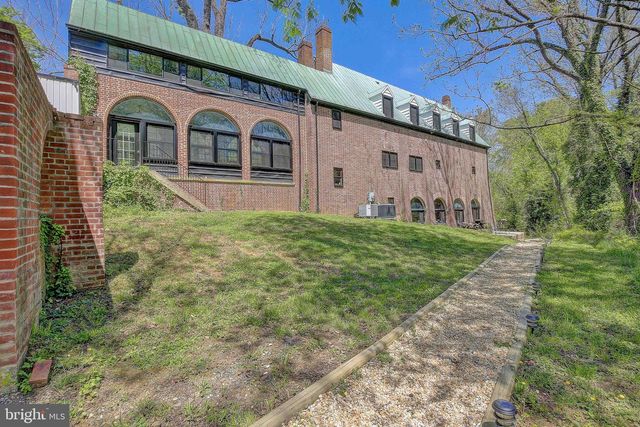 1040 WHITE SANDS DR, Lusby, MD 20657