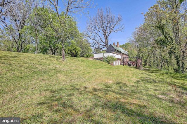 1040 WHITE SANDS DR, Lusby, MD 20657